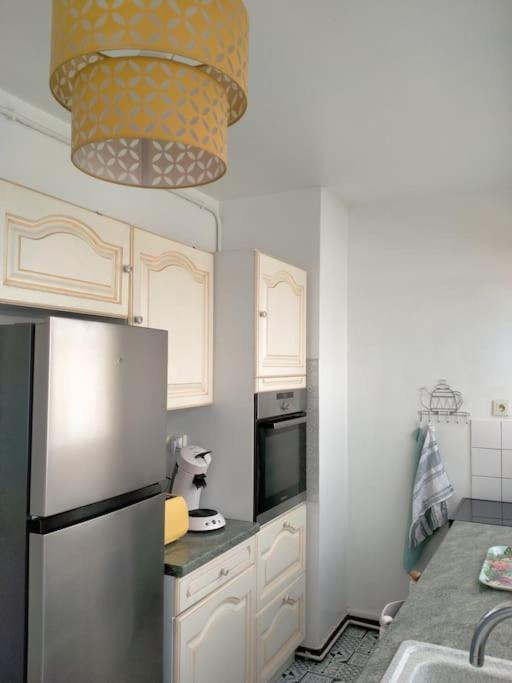 Appartement T3 Plein Centre Saint-Raphaël Exteriör bild