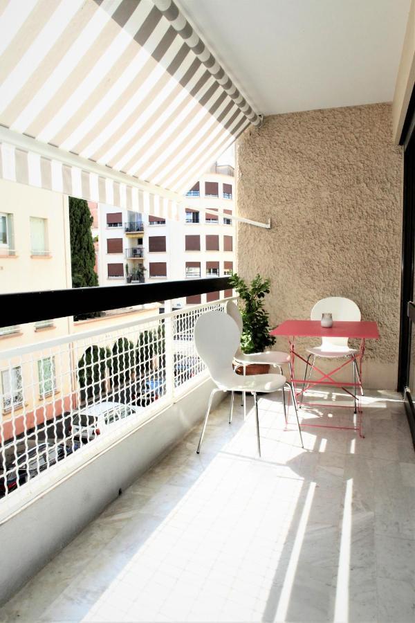 Appartement T3 Plein Centre Saint-Raphaël Exteriör bild