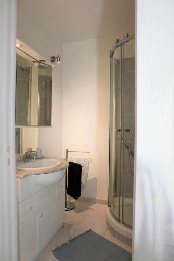 Appartement T3 Plein Centre Saint-Raphaël Exteriör bild